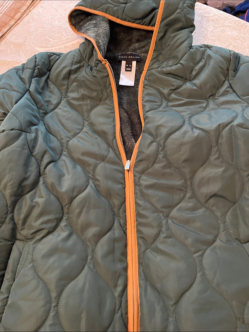 Susan Graver Quilted Hooded Jacket in Green & Orange Size XL - Picture 3 of 6